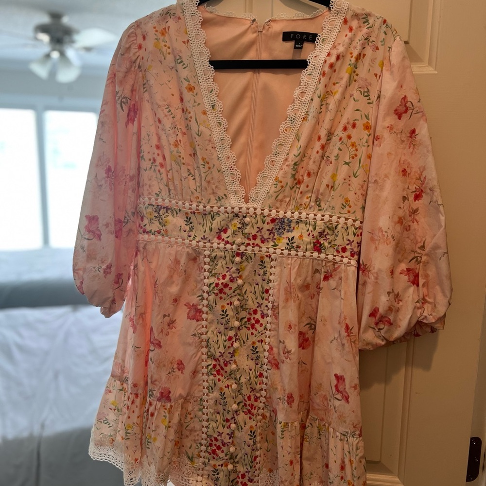 FLORAL CROCHET BUBBLE HEM DRESS - Picture 4 of 4